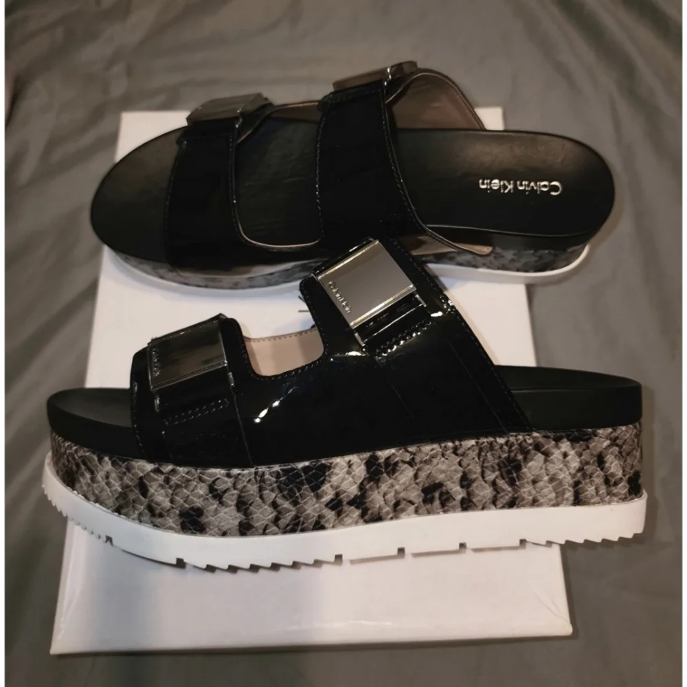 Brand New Calvin Klein Casely Women's Platform Slides Nappa Leather Snak…